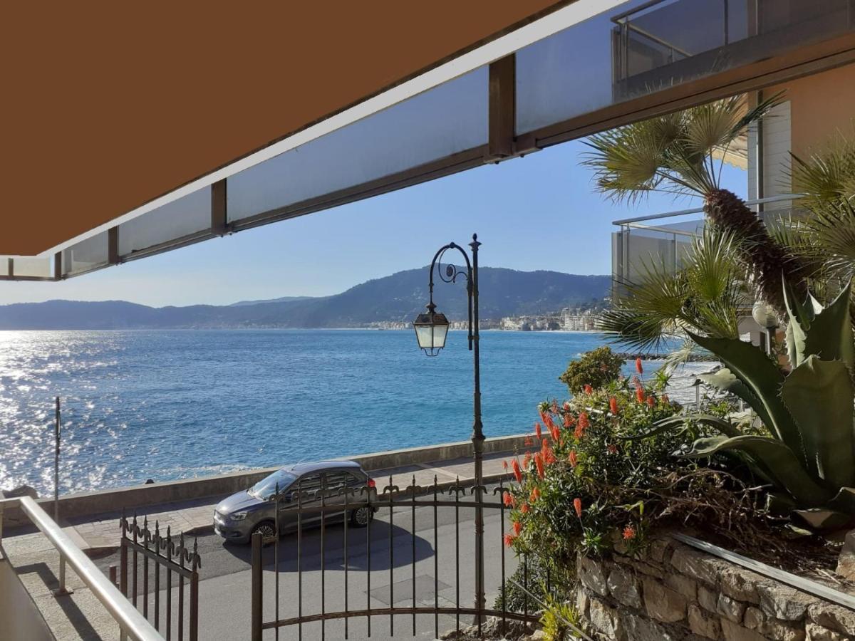 Cadorna Fronte Mare Lejlighed Alassio Eksteriør billede